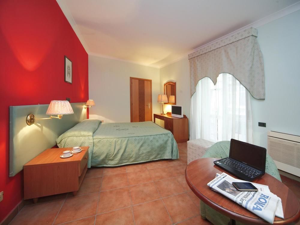 Hotel La Pace Neapol Pokoj fotografie