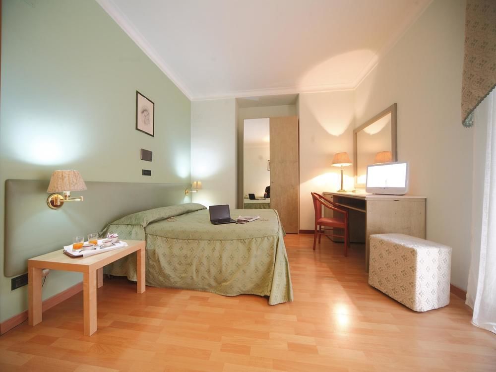Hotel La Pace Neapol Pokoj fotografie